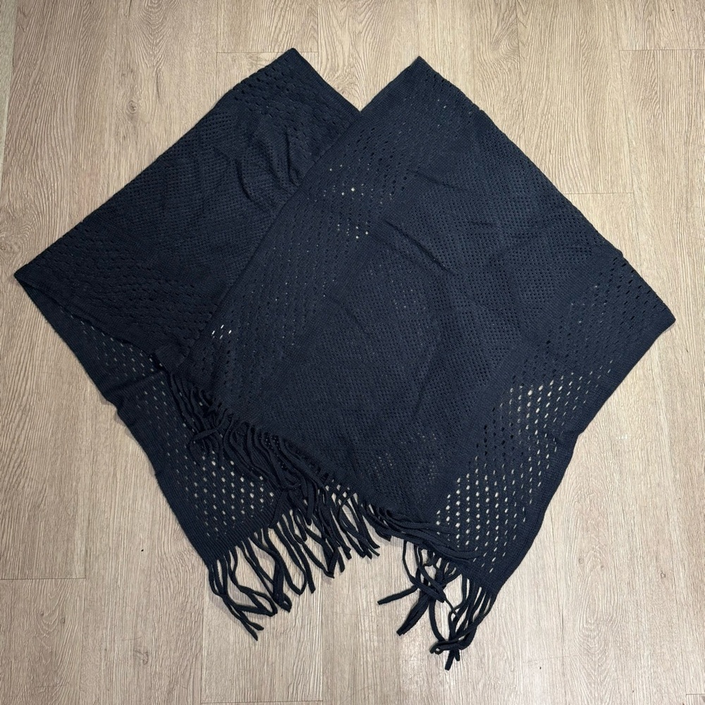 New C-Mode One Size Navy Knit Poncho Shawl Wrap
